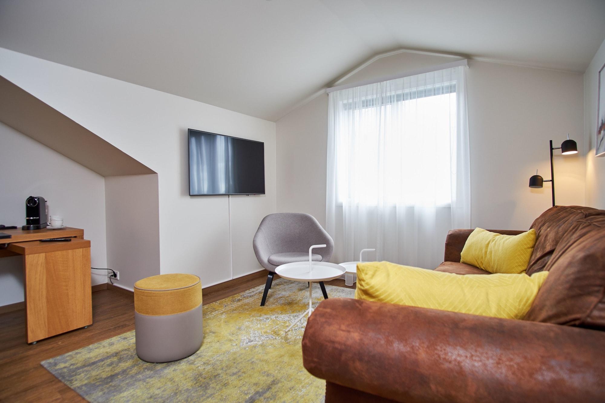Hotel Berg By Keflavik Airport Exterior photo