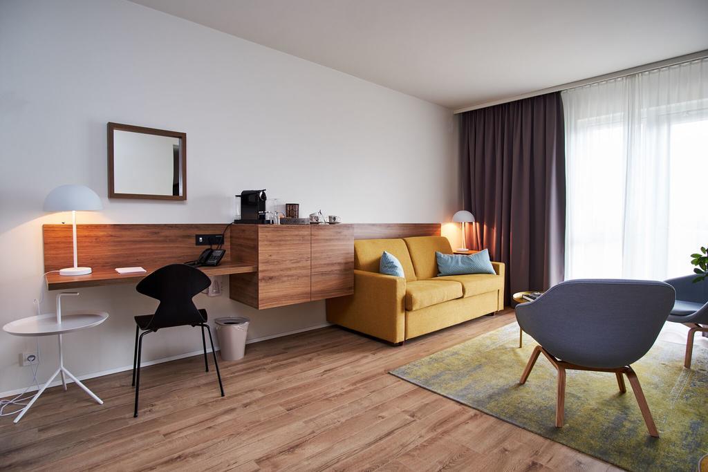 Hotel Berg By Keflavik Airport Exterior photo